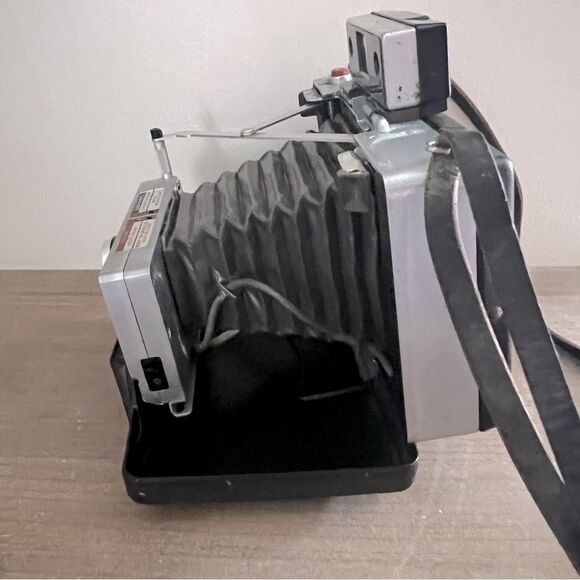 Polaroid Land Camera Automatic 100 Vintage 1960s prop - Picture 6 of 12